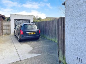 CHAPEL ROAD- click for photo gallery